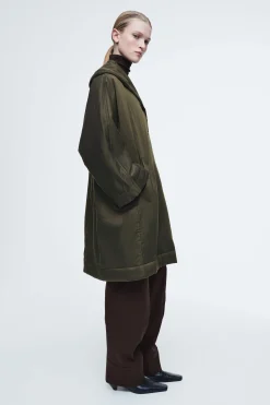 ABRIGO ACOLCHADO OVERSIZE CON CUELLO ESMOQUIN*COS Fashion