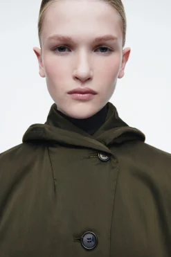 ABRIGO ACOLCHADO OVERSIZE CON CUELLO ESMOQUIN*COS Fashion