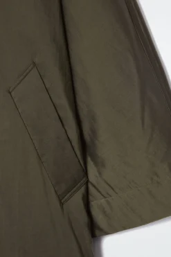 ABRIGO ACOLCHADO OVERSIZE CON CUELLO ESMOQUIN*COS Fashion