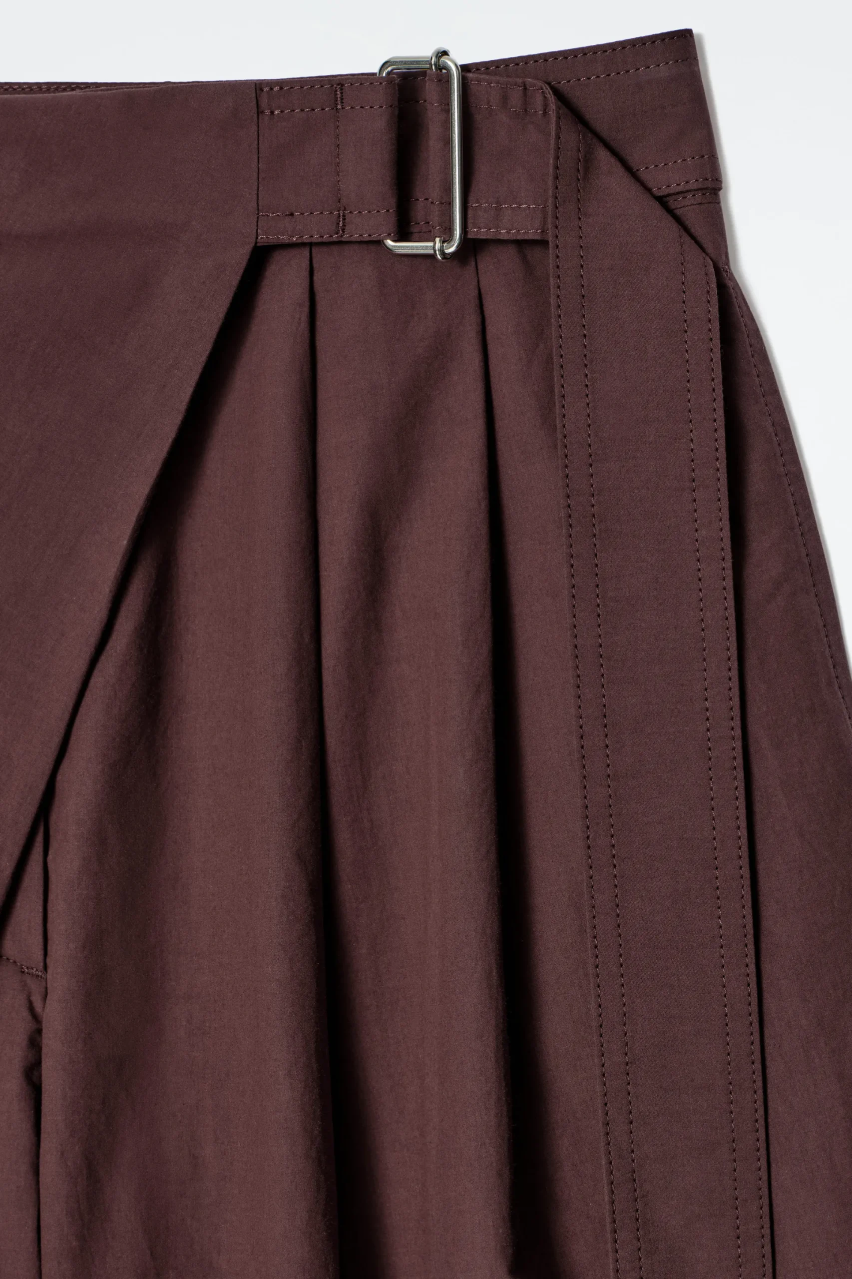 BERMUDAS CRUZADAS CON CINTURÓN*COS New
