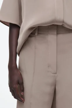 BERMUDAS DE TRAJE DE SEDA*COS Hot