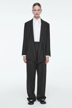 BLAZER DRAPEADO RAYA DIPLOMÁTICA REGULAR FIT*COS Clearance