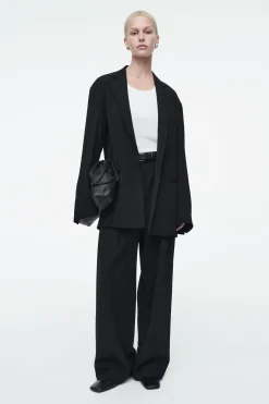 BLAZER OVERSIZE CON LAZO EN LA PARTE DELANTERA*COS Clearance