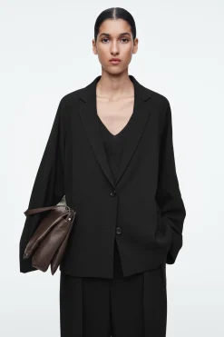 BLAZER OVERSIZE FLUIDO DE BOTONADURA SENCILLA*COS Clearance