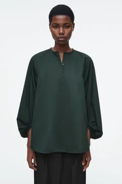 BLUSA CON MANGAS ABULLONADAS*COS Outlet