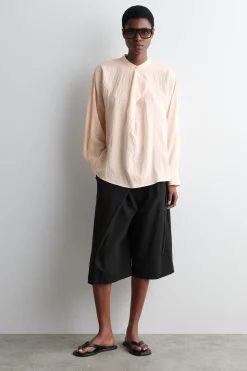 BLUSA CON PANEL DRAPEADO*COS Hot