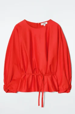 BLUSA CON VOLANTE Y DETALLE DE CORDÓN*COS Fashion