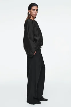 BLUSA ESTILO PARACAÍDAS*COS Clearance