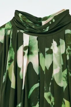 BLUSA PLISADA CON MANGAS DE MURCIÉLAGO*COS Outlet