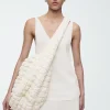 BOLSO BANDOLERA ACOLCHADO OVERSIZE*COS Hot