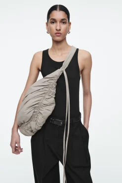 BOLSO BANDOLERA CANOPY OVERSIZE - NAILON*COS Clearance