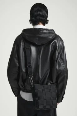BOLSO BANDOLERA MINI CON CINTA ENTRETEJIDA*COS Hot