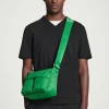 BOLSO BANDOLERA REPELENTE AL AGUA - NAILON*COS Online