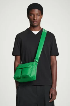 BOLSO BANDOLERA REPELENTE AL AGUA - NAILON*COS Online