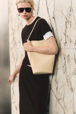 BOLSO BUCKET - NOBUK*COS Fashion