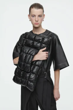 BOLSO DE MANO ACOLCHADO OVERSIZED PILLOW - PIEL*COS Best