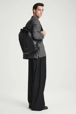 BOLSO DE PIEL TIPO DUFFEL CON CORDÓN DE AJUSTE*COS Hot