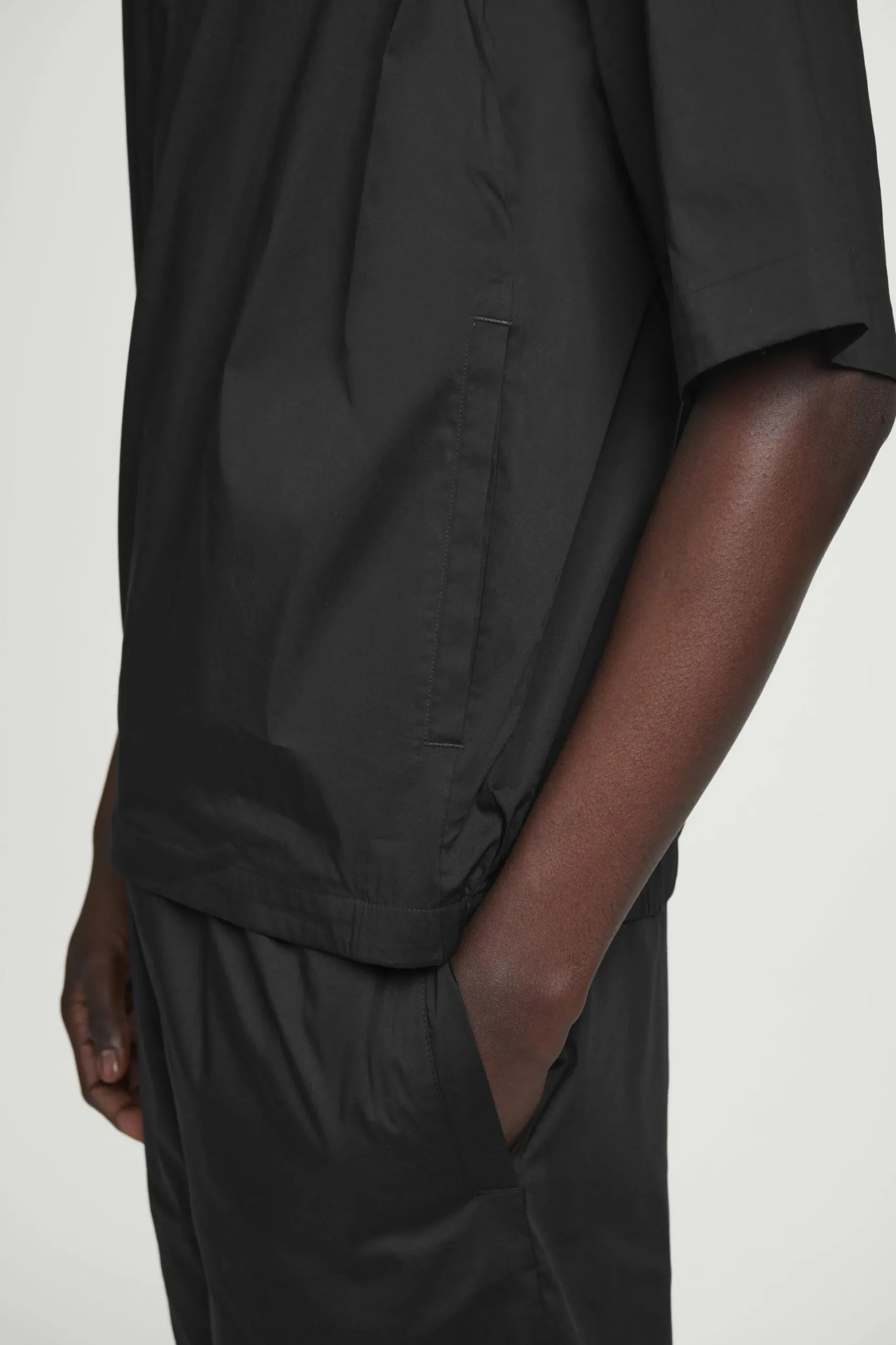 CAMISA CERRADA DE MANGA CORTA DE ALGODÓN*COS Sale