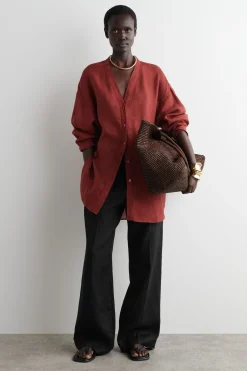 CAMISA DE LINO OVERSIZE CON CUELLO DE PICO*COS Online