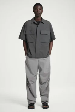 CAMISA FUNCIONAL OVERSIZE DE MANGA CORTA*COS Clearance