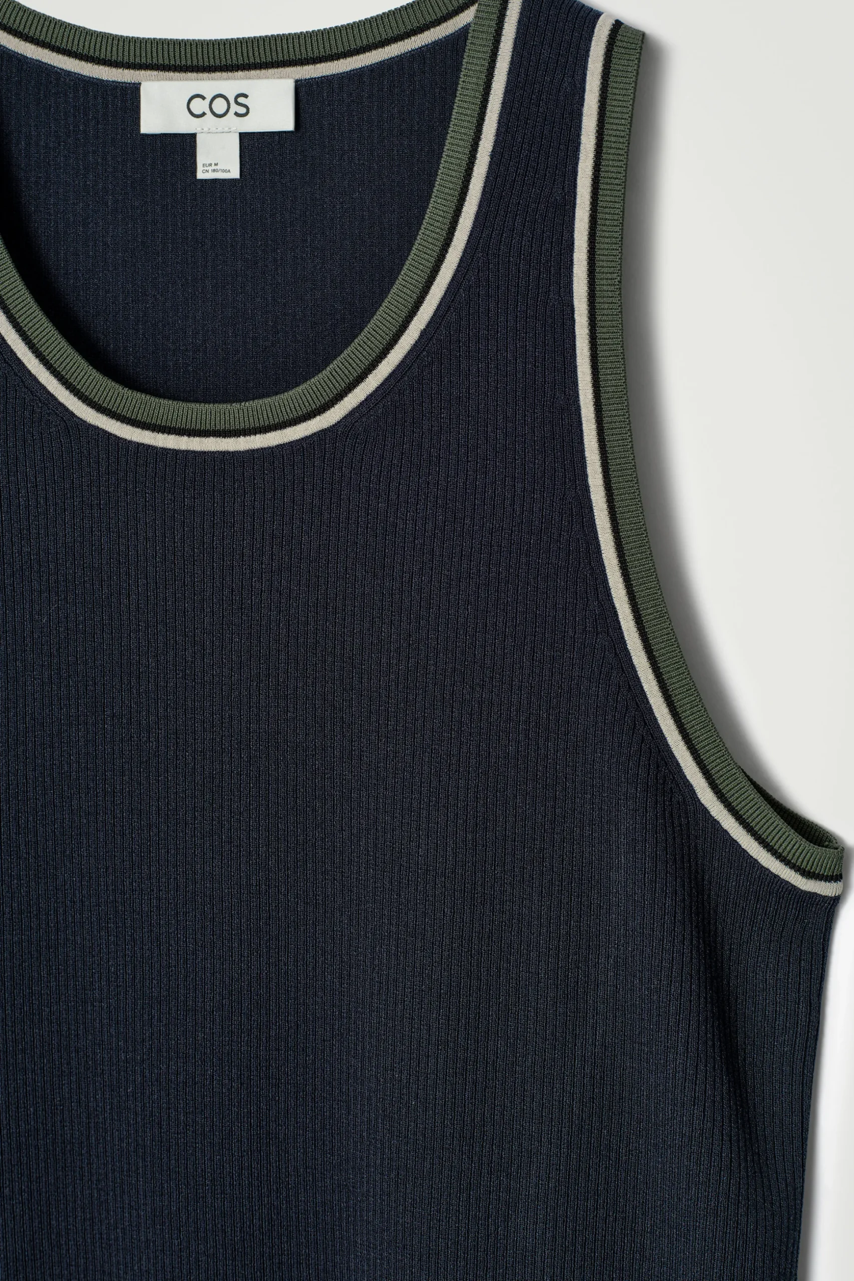 CAMISETA DE CANALÉ CON RIBETE EN CONTRASTE*COS Sale