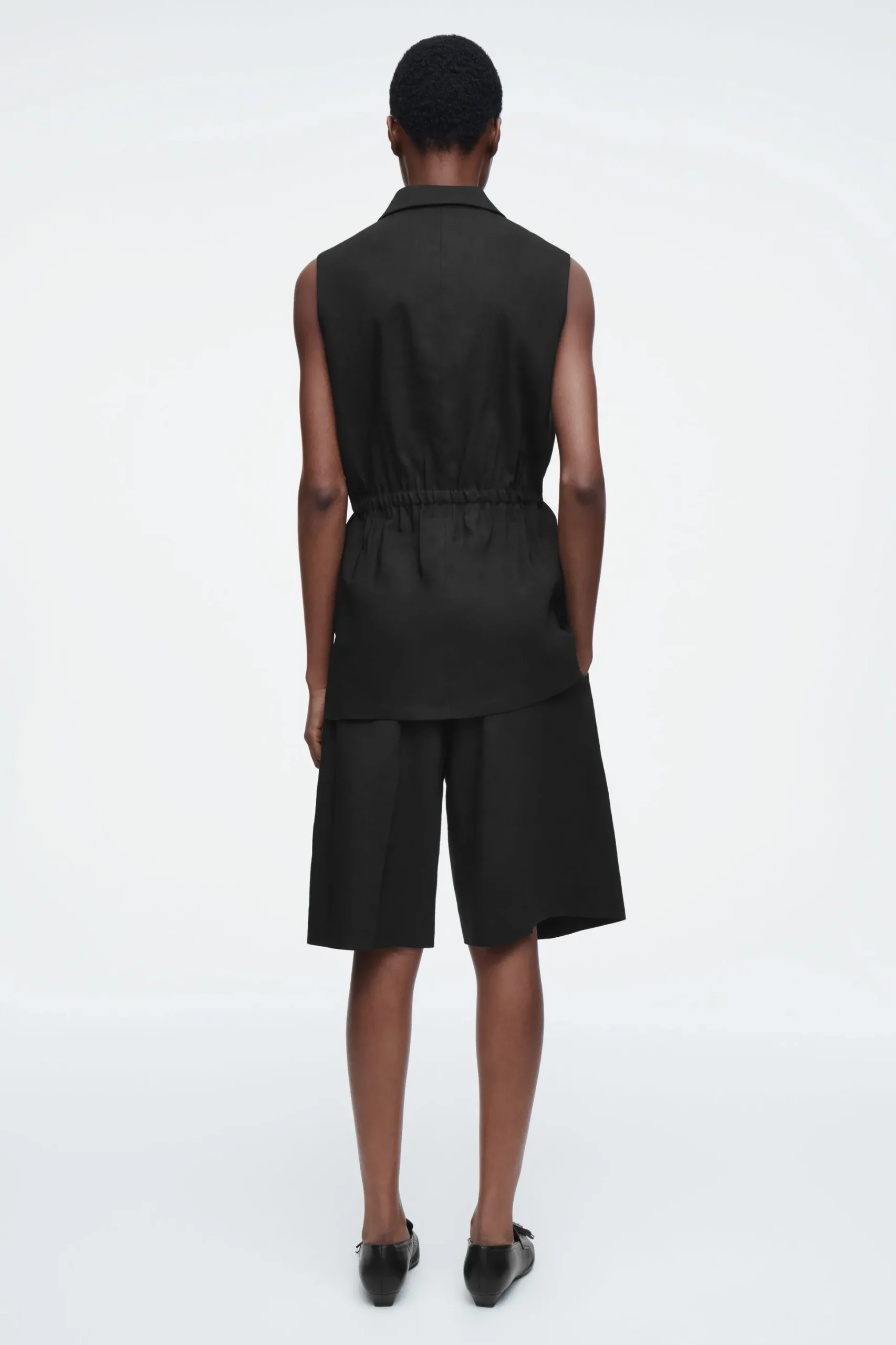 CHALECO DE LINO SLIM FIT*COS Outlet