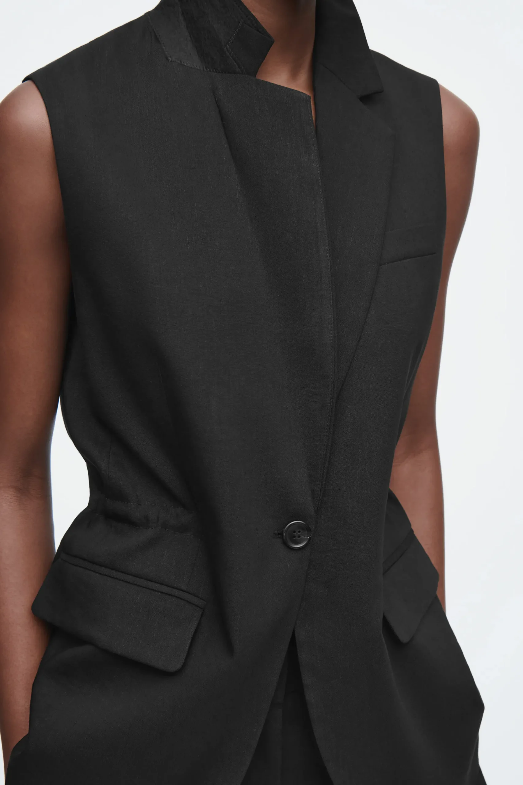 CHALECO DE LINO SLIM FIT*COS Outlet