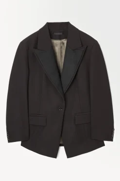 CHAQUETA DE ESMOQUIN CON SOLAPA DE SATÉN*COS Clearance