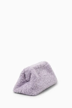 CLUTCH ESTRUCTURADO OVERSIZE DE BORREGUITO*COS Best