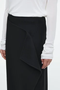 FALDA CRUZADA MIDI DE LANA CON FLE*COS New