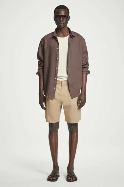 PANTALÓN CHINO CORTO*COS Fashion