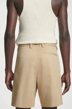 PANTALÓN CHINO CORTO*COS Fashion