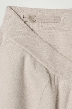 PANTALÓN CORTO DE PUNTO EN LINO*COS Online