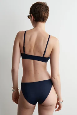 TOP DE BIKINI CON CUELLO REDONDO*COS Clearance