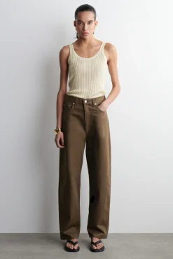 VAQUEROS BAY CON PERNERA DE BARRIL*COS Fashion