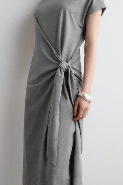 VESTIDO CAMISETA CON FRONTAL CRUZADO*COS Hot