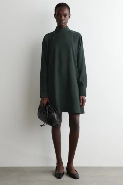 VESTIDO CORTO CON MANGAS DE MURCIÉLAGO*COS Online