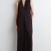 VESTIDO LARGO DRAPEADO CON CUELLO DE PICO*COS Fashion