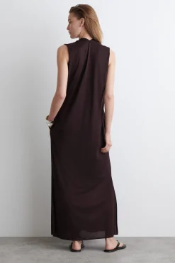 VESTIDO LARGO DRAPEADO CON CUELLO DE PICO*COS Fashion