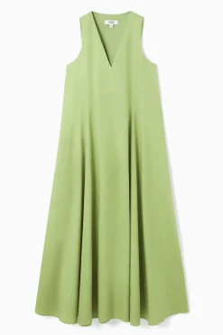 VESTIDO LARGO MAXIVOLUMEN CON ESCOTE DE PICO*COS Best