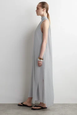VESTIDO LARGO PLISADO CON CUELLO HALTER*COS Fashion