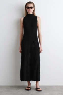 VESTIDO LARGO PLISADO DE CUELLO ALTO*COS Sale