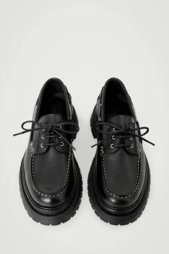 ZAPATOS NÁUTI DE PIEL CON SUELA GRUESA*COS New